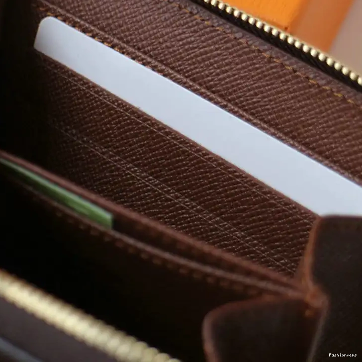 Fashionreps Bags LV 2106DJ0110 1013